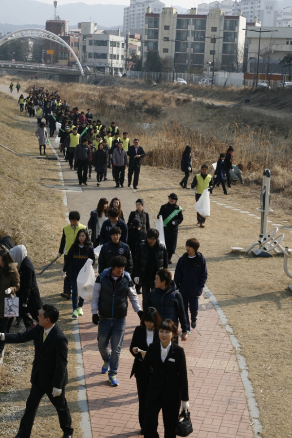 [천안] 신세계 충청점 환경정화 활동