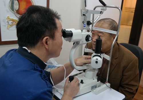 백내장 초기 증상의 시야가 흐릿하고 흐릿한 경우는