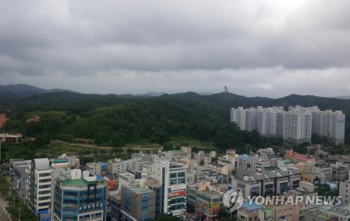 제23호 태풍 바리자트 영향 없어 ... 13일 날씨 전국 구름 많아 ... 제주도, 남해 한 때 비소식 [내일날씨 일기예보] < 날씨  < 사회 < 기사본문 - 금강일보