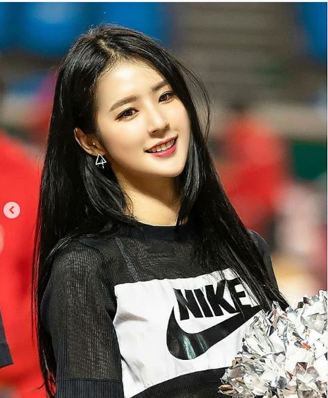 박기량 치어리더 "웃으면 복이온다죠? 키키 나이키" < 방송/연예 < 문화 < 기사본문 - 금강일보
