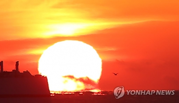 [오늘 날씨] <b>전국</b> 새해 <b>눈소식</b> 미세먼지는 보통...'새해 떡국' 맛있게 끓...