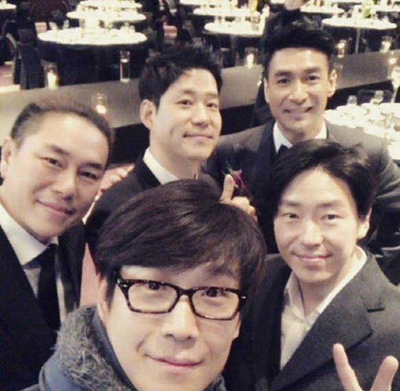 유준상·엄기준·김법래·민영기가 신성우의 결혼식에 참가해서 찍은 사진