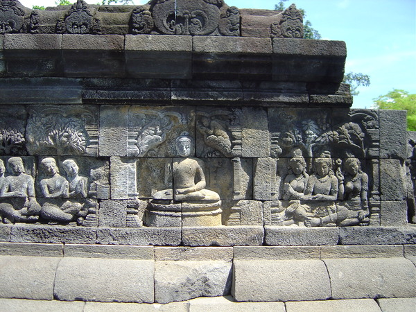 해탈 석가모니 조각