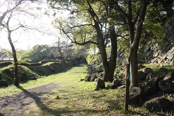 나고야성터 가는 길