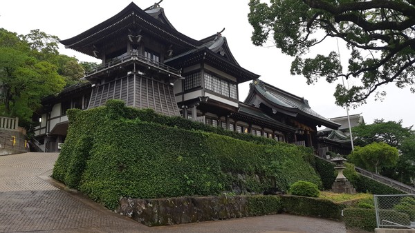 신사 부속건물들