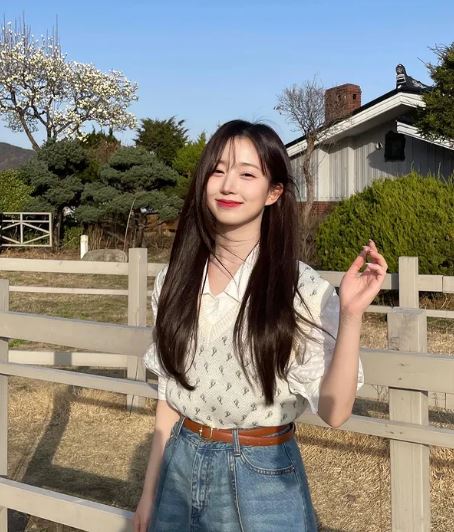 엔믹스 해원, 인스타로 근황 공개... '눈부신 미모' < 방송/연예 < 문화 < 기사본문 - 금강일보