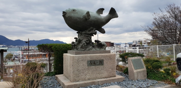 하치만궁의 세계최대 복어 상