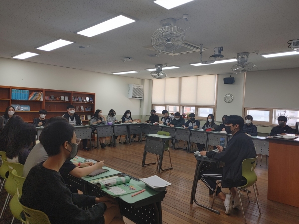 미디어 교육과정이 적용된 수업 모습. 장대중 제공