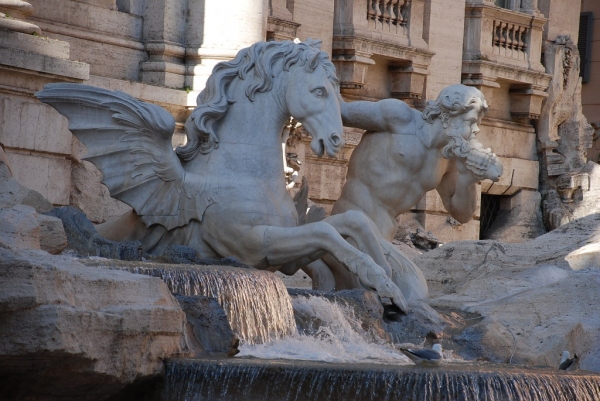 해마를 이끄는 트리톤.