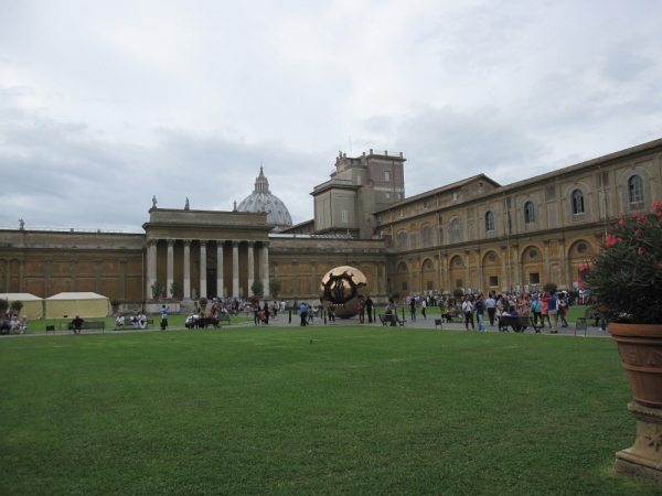 피나정원의 지구 안의 지구