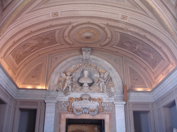 시스티나 성당 입구