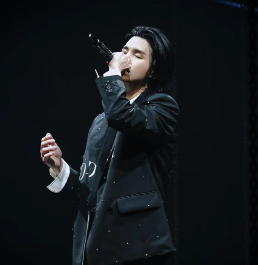 사진 = 슈가 인스타그램