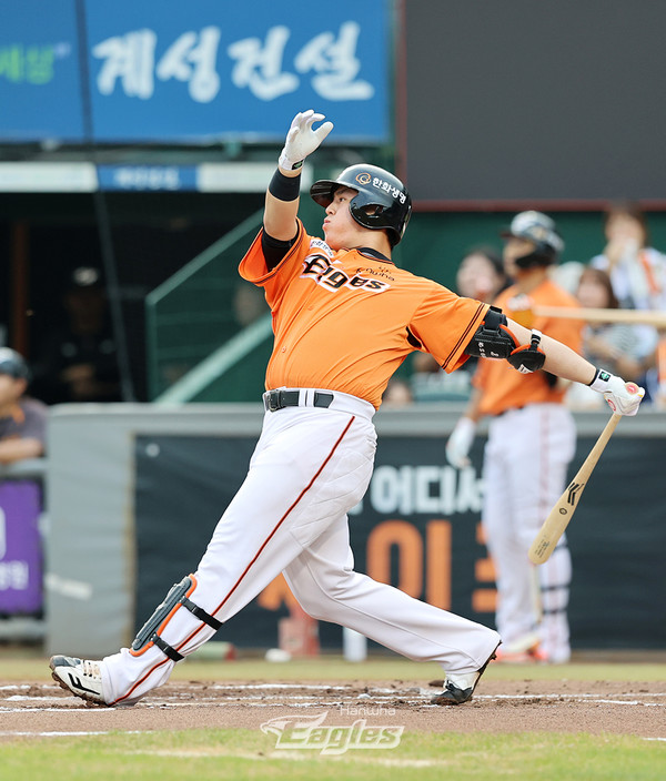 지난 12일 두산과 경기에서 노시환 선수가 타격을 하고 있다. 한화이글스 제공