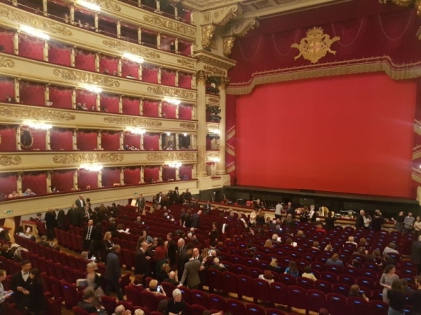 스카라극장 관람석