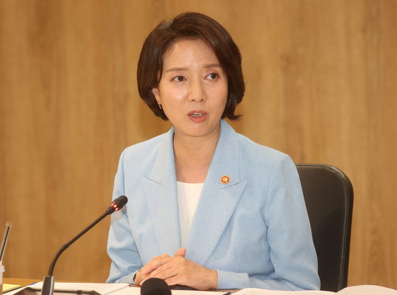 사진= 연합뉴스 (이영 중소벤처기업부 장관이 지난 11일 서울 강서구 마곡동 LG사이언스파크에서 열린 중소벤처기업부-공정거래위원회 합동 납품대금 연동제 현장 안착 간담회에서 인사말을 하고 있다.)