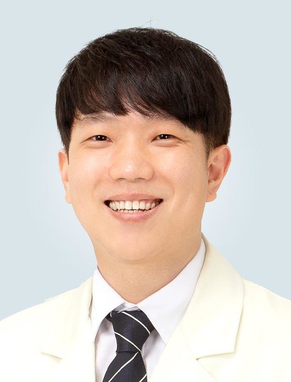 대전우리병원 척추센터 진료과장 이진성(신경외과 전문의)