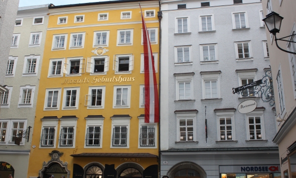 구시가지 모차르트 생가.