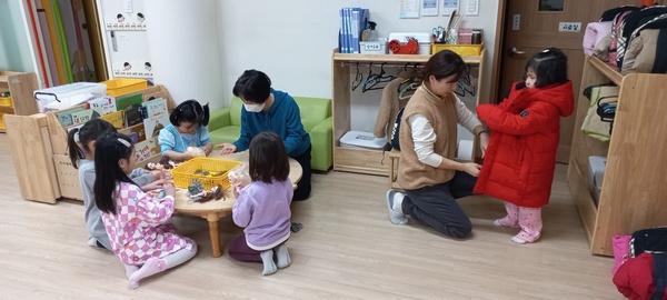 충북교육청 ‘유치원돌봄교실’ 운영 모습. 충북교육청 제공