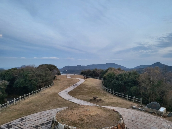 전망대에서 바라본 휴게소