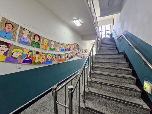 지난 26일 찾은 대전예지중학교 복도.