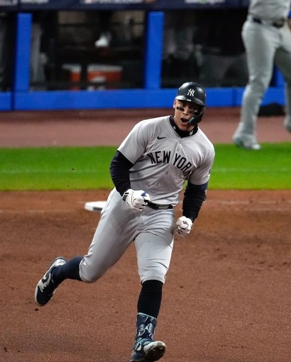 사진= 8회 초 동점홈런을 친 양키스의 간판스타 애런 저지. mlb 인스타그램