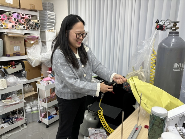 플로럴파티를 운영하는 사업가 김현진(28) 씨.