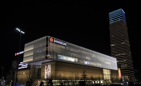 [백화점산책] 대전신세계, 홀리데이 시즌을 빛낼 기프트 제안 - 뉴스 썸네일 이미지