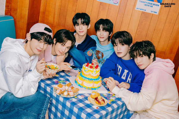 사진= 투어스 공식 SNS