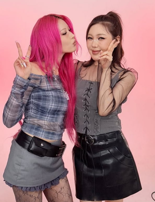 <b>송가인</b>, <b>아이돌</b> 메이크업 도전... 신의 손이어라