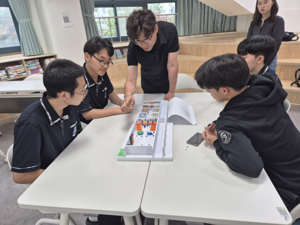 [공교육이 미래다] "자율형 공립고 2.0, 지역과 함께 여는 미래교육" - 뉴스 썸네일 이미지