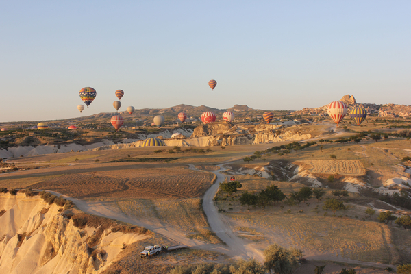 착륙지점 대기 차량
