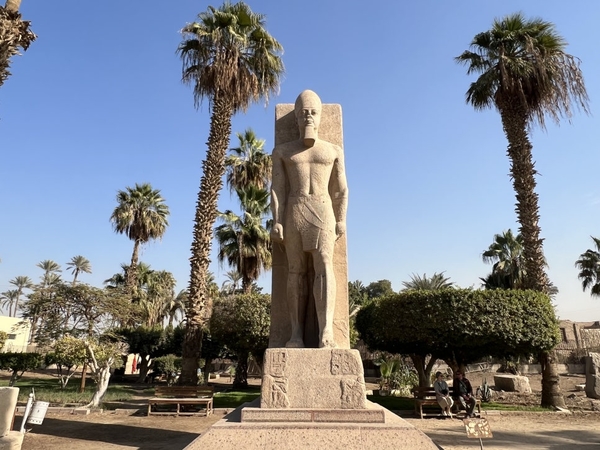 람세스 2세 석상