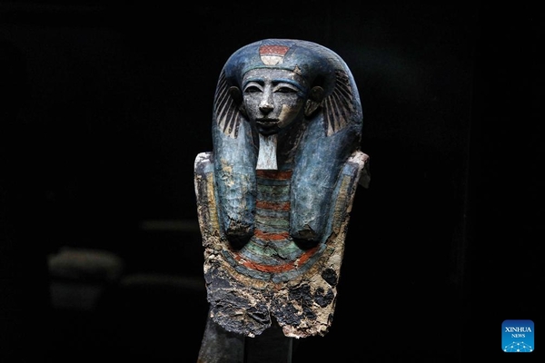 신격화한 임호테프상