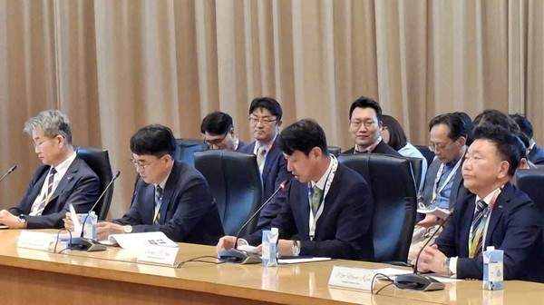 12일 대전시와 싱가포르 국립대 간 공동 세미나가 열려 최성아 정무경제과학부시장(오른쪽 두 번째)이 발언하고 있다. 대전시 제공