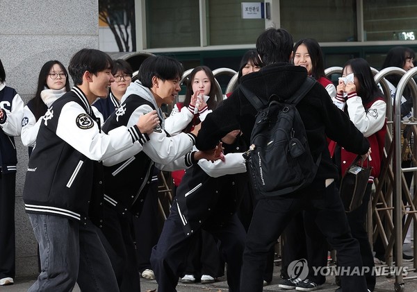 이전 학년도 등급컷 안내 보도자료 이미지