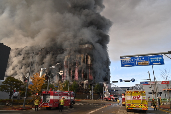 천안 이랜드 물류센터 화재 현장. 충남도 제공