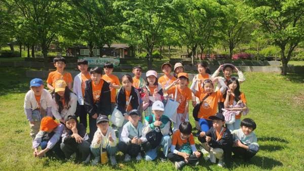 세종시교육청이 민주시민교육을 활성화하기 위해 마련한 ‘학생사회참여발표 축제’에 참가한 해밀원수산탐험대 활동 모습. 세종시교육청 제공