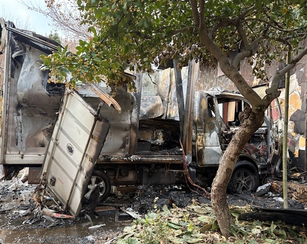 충남 홍성 은하면 금국리 캠핑카 화재. 홍성소방서 제공