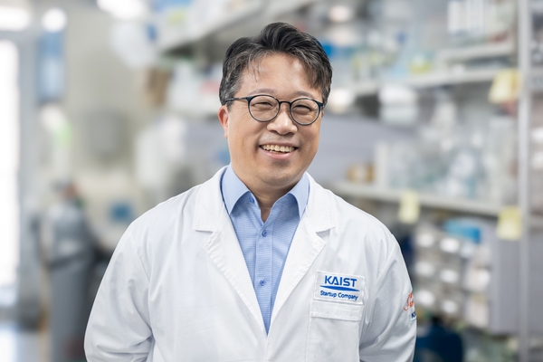 '그래비티 샴푸' 개발 KAIST 이해신 교수, 기술사업화 우수성과 특별상... - 뉴스 썸네일 이미지