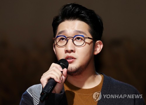 어반자카파 박용인, '버터맥주' 허위 광고로 징역 1년 구형 - 뉴스 썸네일 이미지